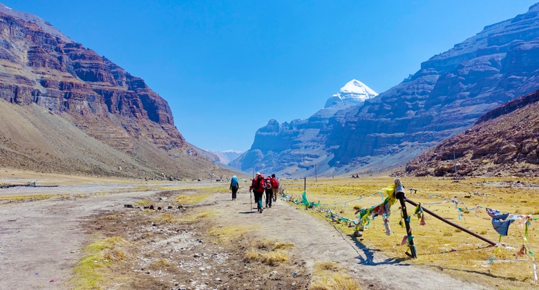 Pilger trekken den Mount Kailash Pilger trekken den Mount Kailash
