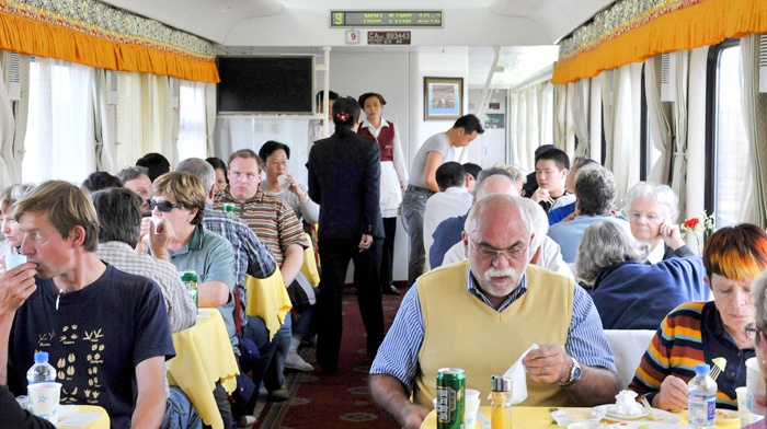 Der Speisewagon von Tibet Bahn Der Speisewagon von Tibet Bahn